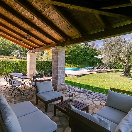 ヴィラ Casa Bella Vranje Selo